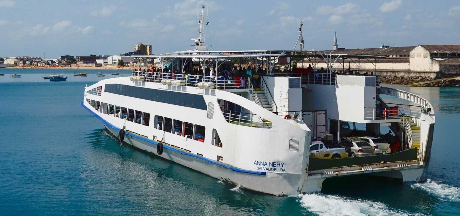 Ferry abre mais 400 vagas extras para viagens com hora marcada no fim de ano