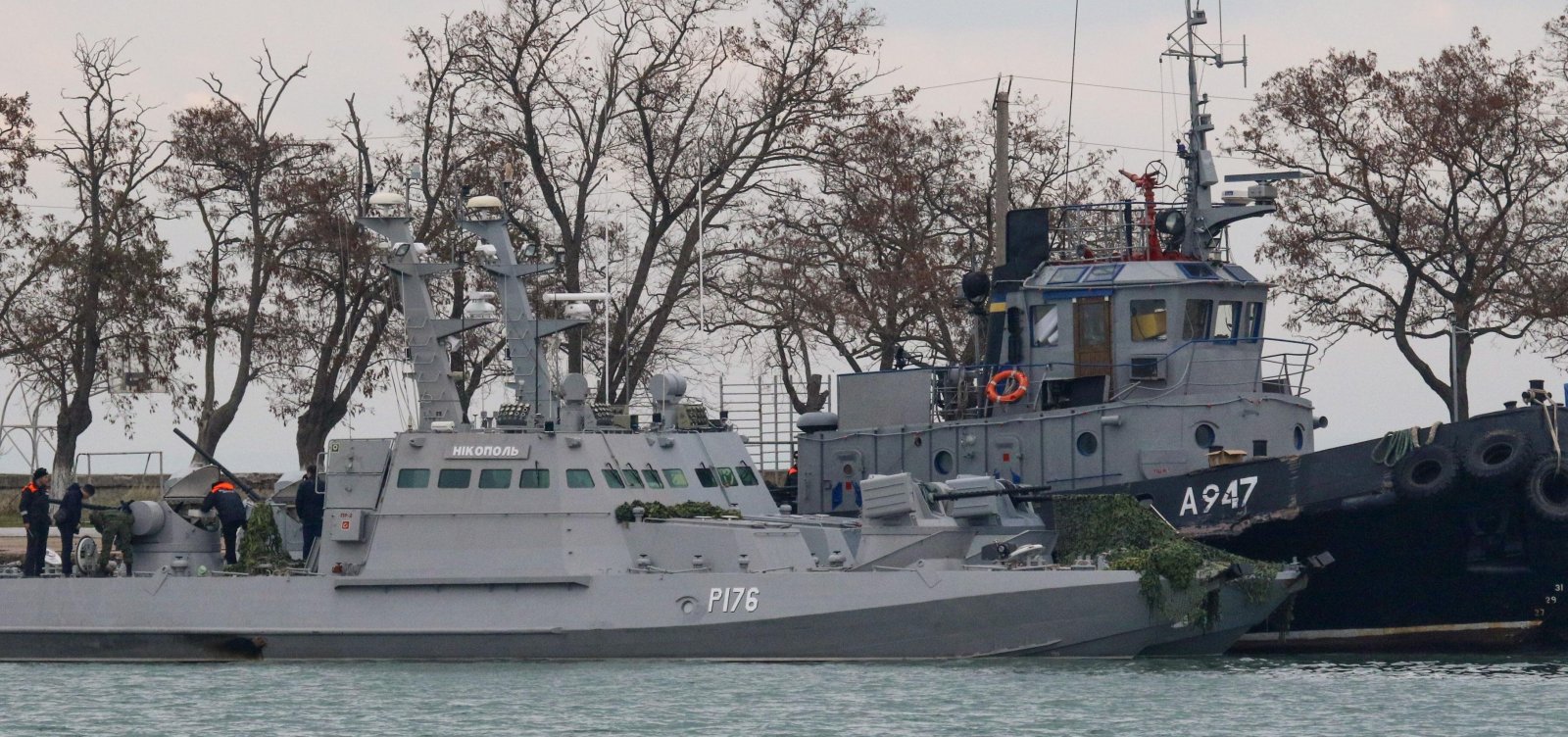 Rússia libera parcialmente passagem por estreito onde deteve navios ucranianos