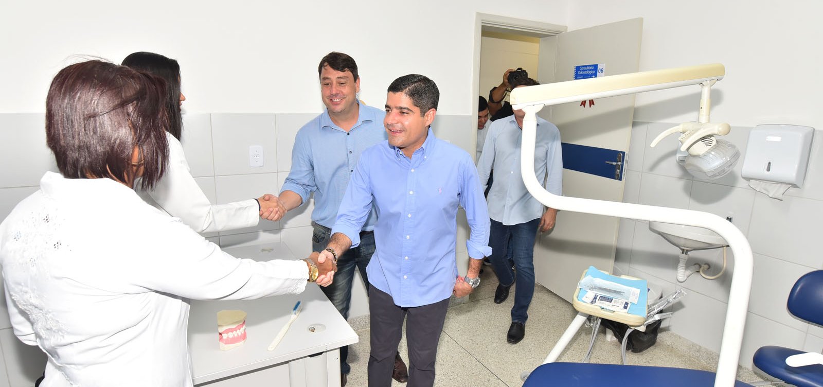 Prefeitura reinaugura centro de saúde na Boca do Rio