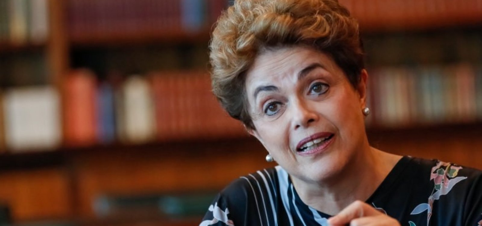 Dilma se coloca à disposição da Justiça para prestar esclarecimentos