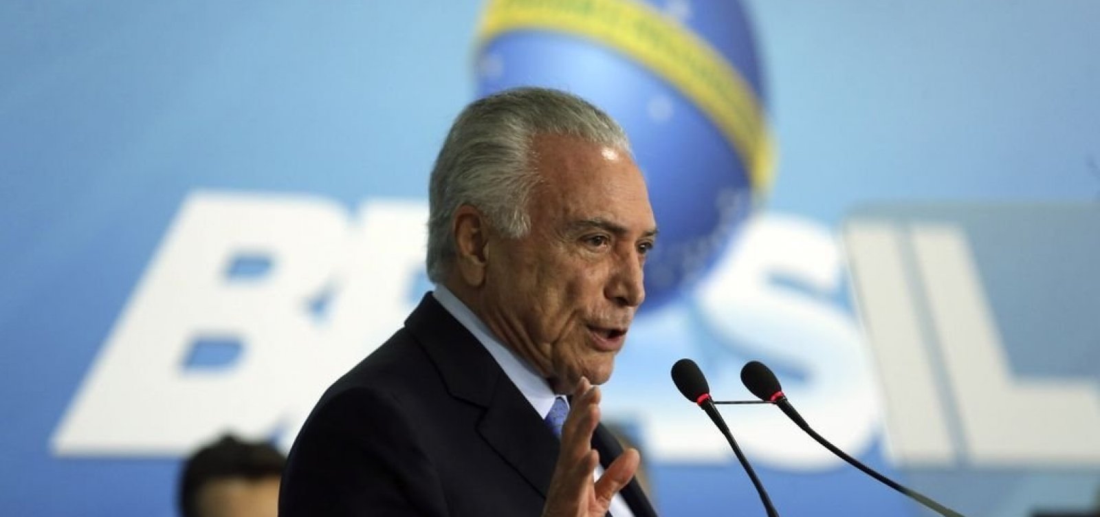Temer faz pronunciamento em rede nacional de rádio e televisão
