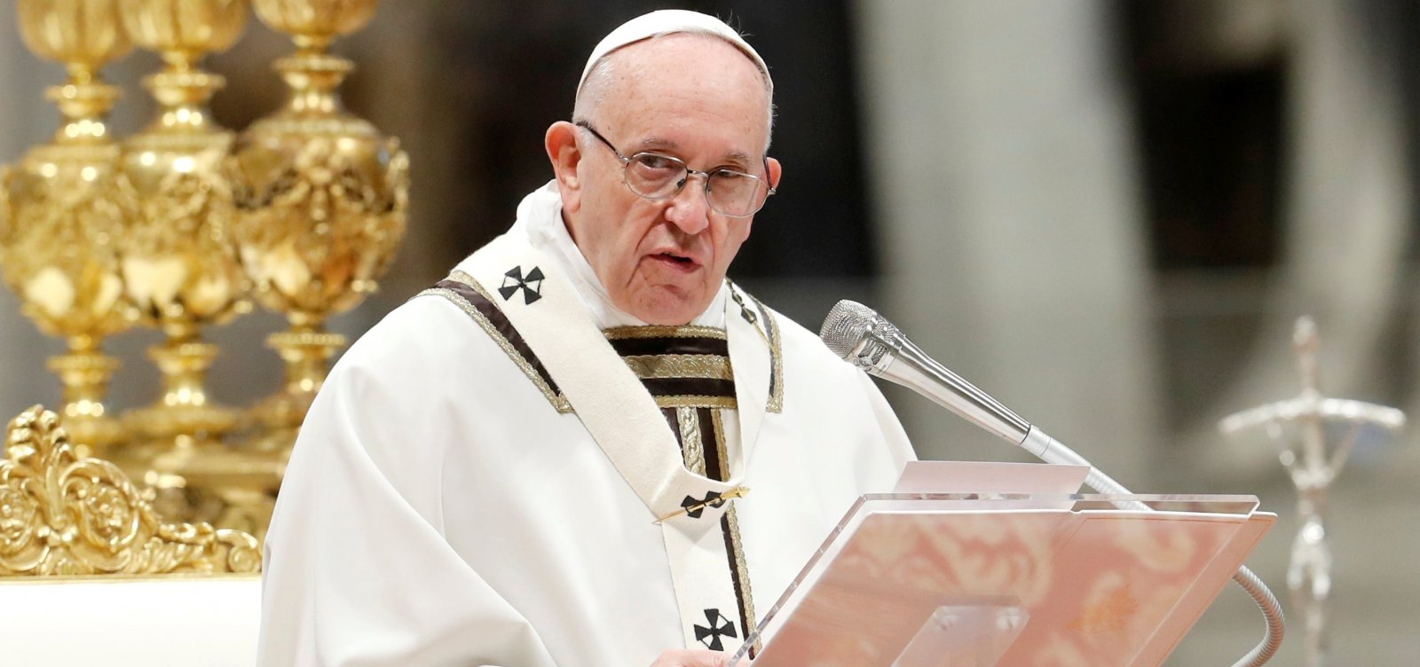 Em Missa do Galo, Papa Francisco diz que a humanidade se tornou gananciosa e voraz