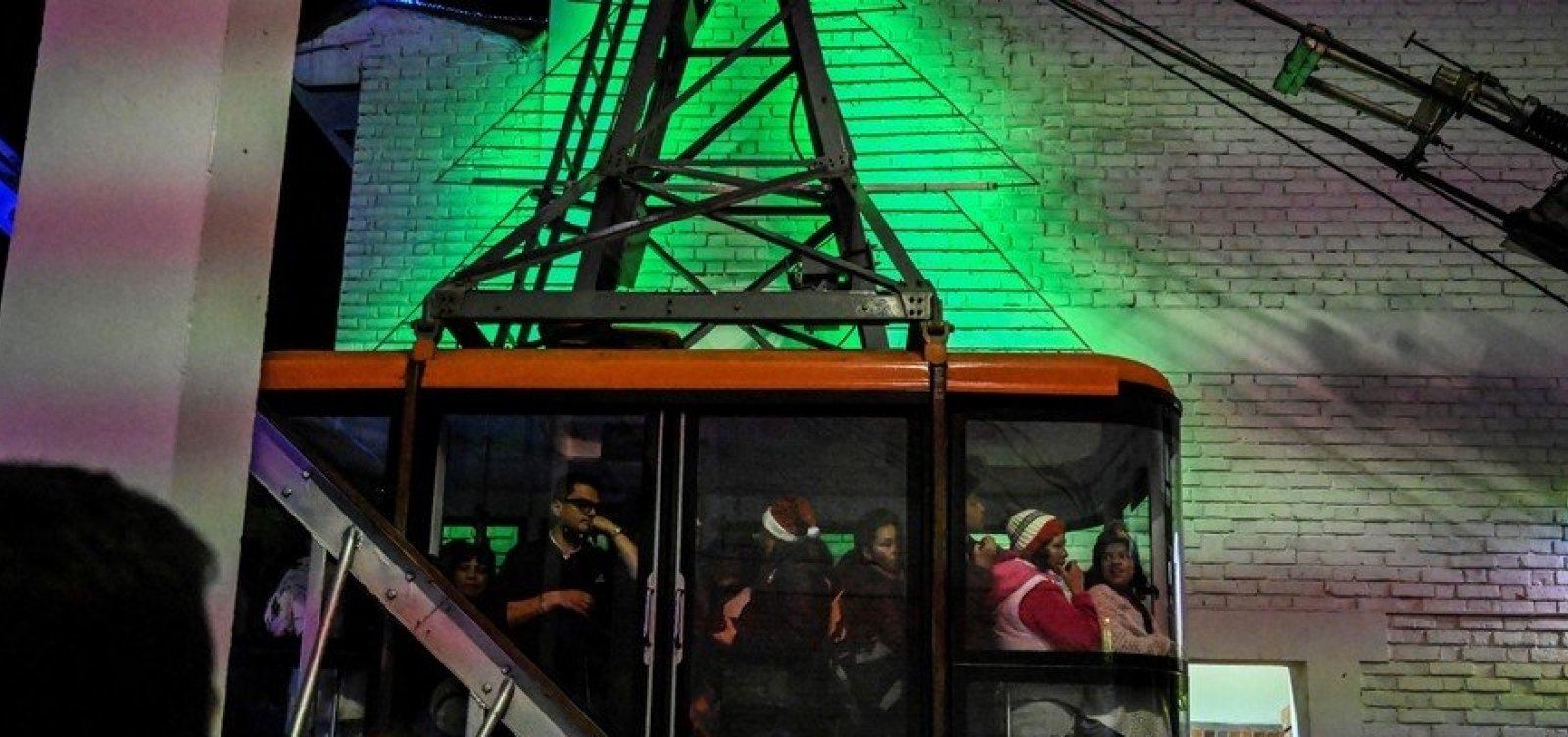 Acidente em teleférico na Colômbia deixa 25 feridos; três são brasileiros