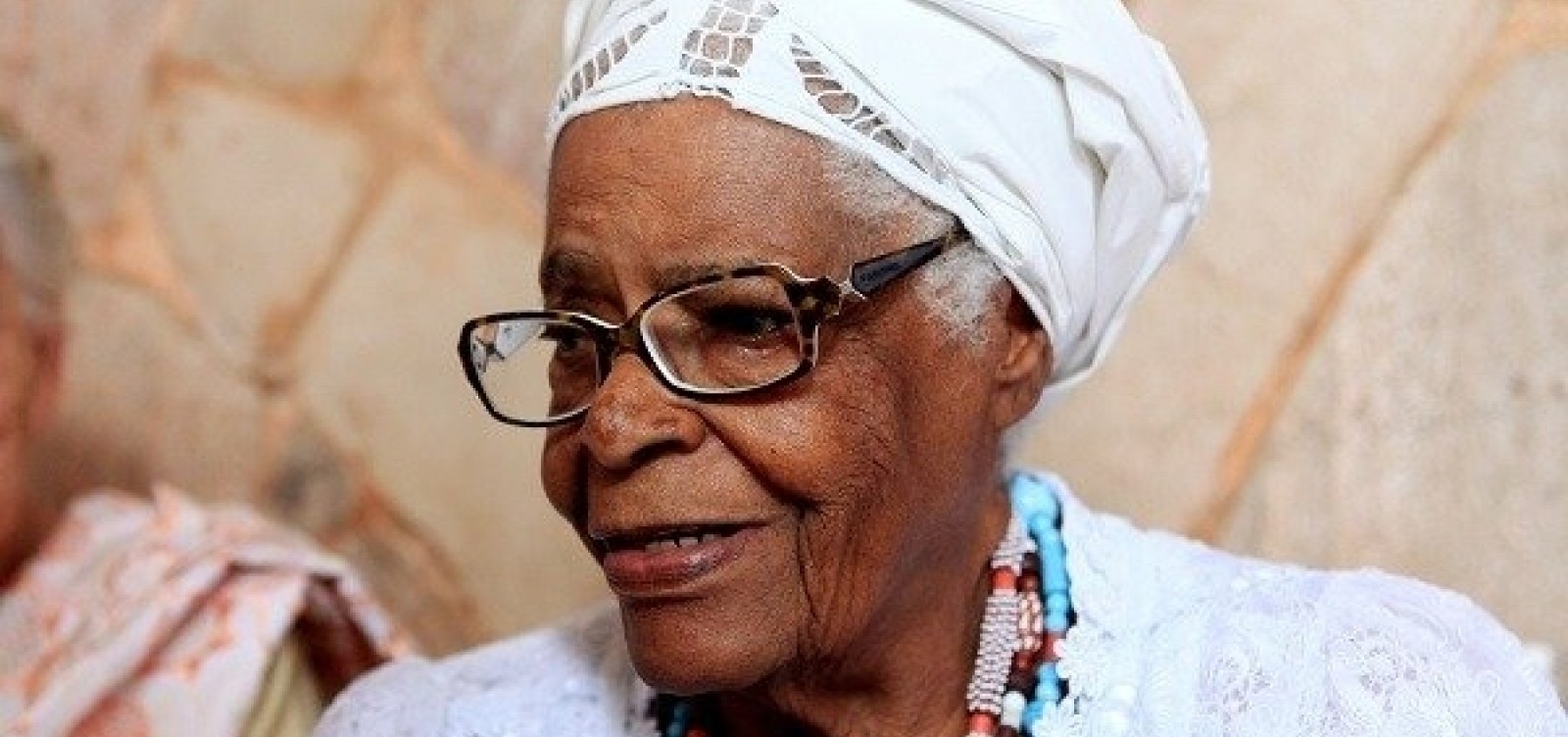 Iyalorixá Mãe Stella de Oxóssi morre aos 93 anos