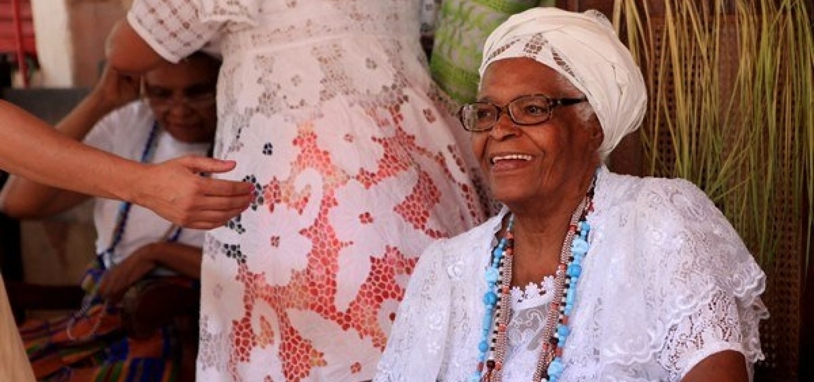 Hospital divulga causa da morte de Mãe Stella de Oxóssi
