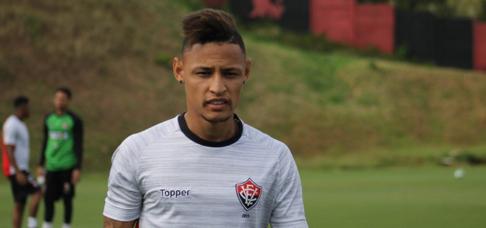Neilton deixa o Vitória e defende o Inter em 2019