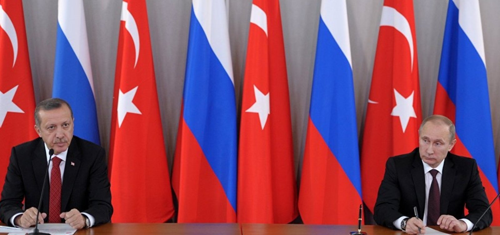 Após saída dos EUA, Rússia e Turquia acertam coordenação na Síria