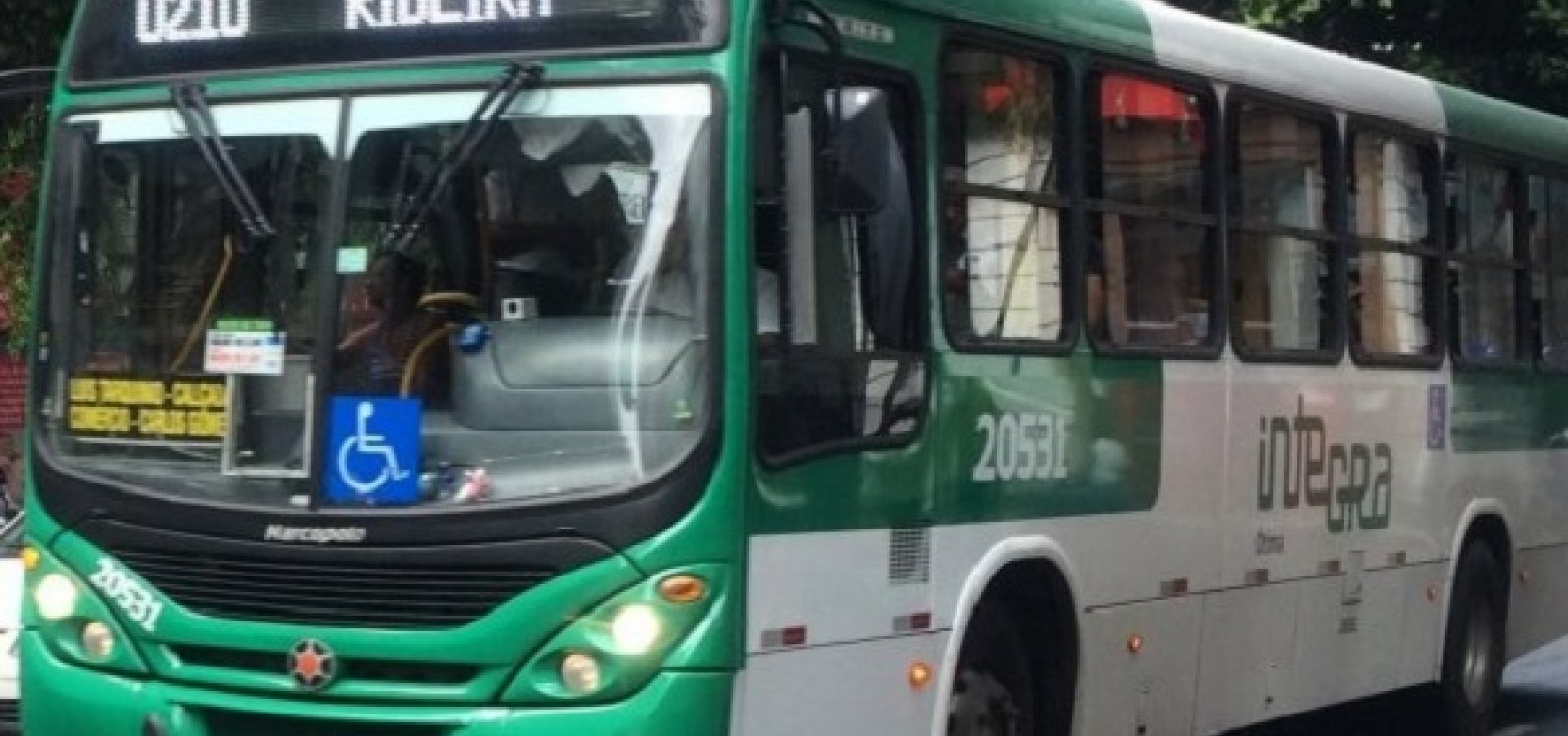 Gratuidade de policiais militares e civis a ônibus de Salvador é cancelada