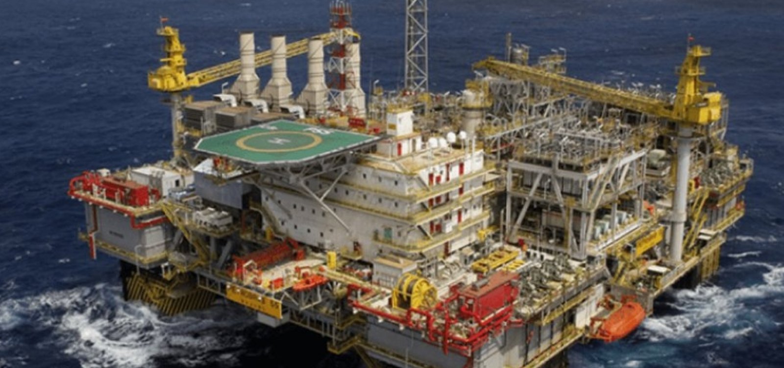 Petrobras detecta mancha de óleo na Bacia de Campos