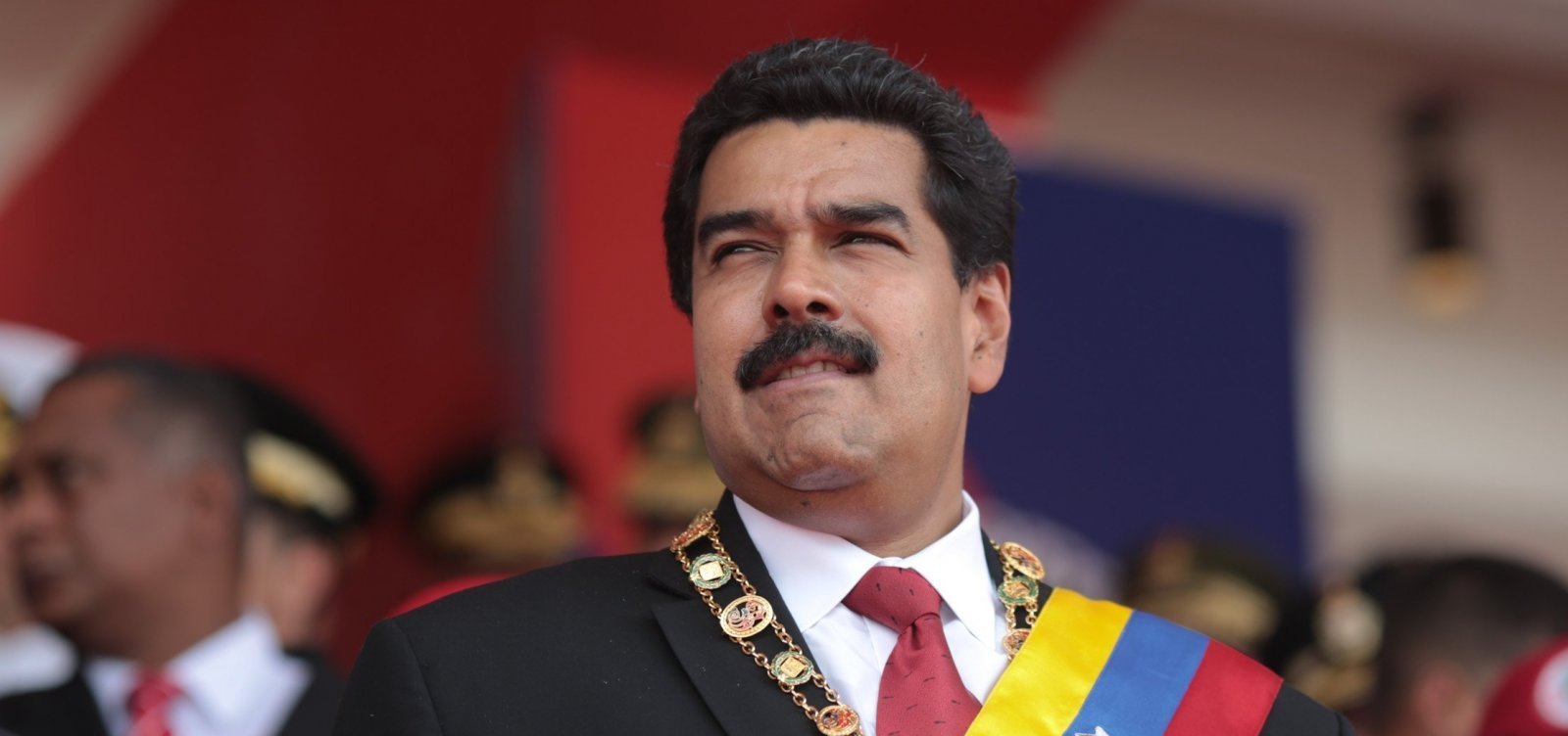 Maduro cita Bolsonaro em discurso de posse e diz que o presidente é ‘um fascista’