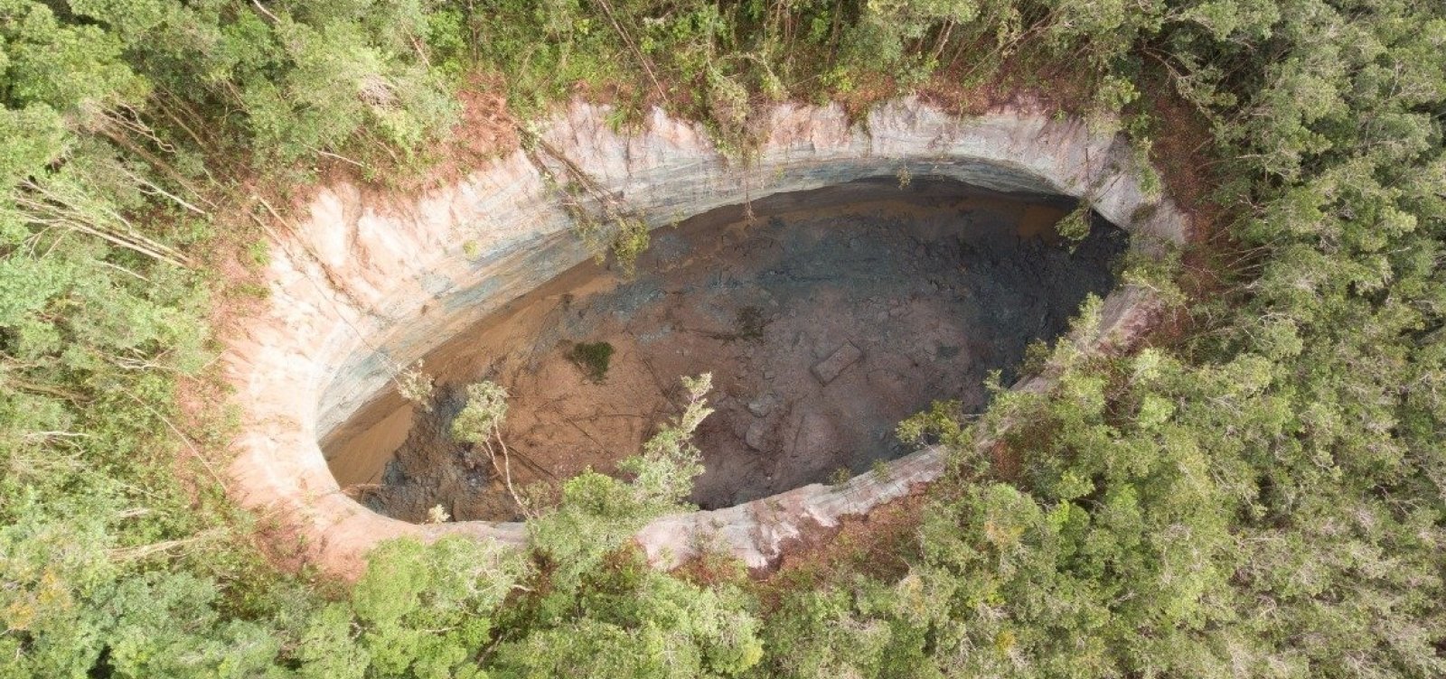 Cratera em Vera Cruz aumenta; Dow Química não tem nova medição  
