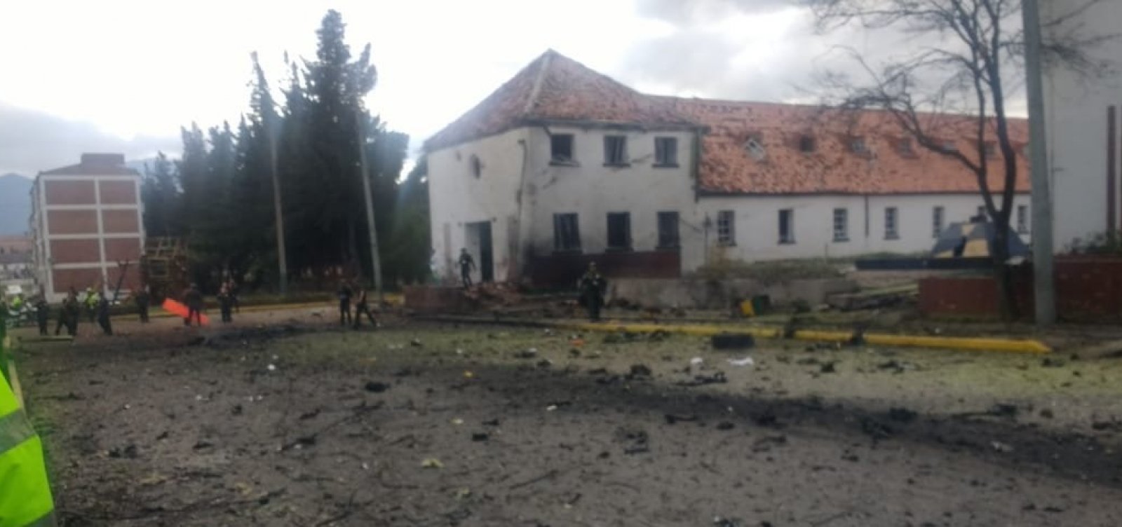 Explosão em carro deixa mortos e feridos na Colômbia 