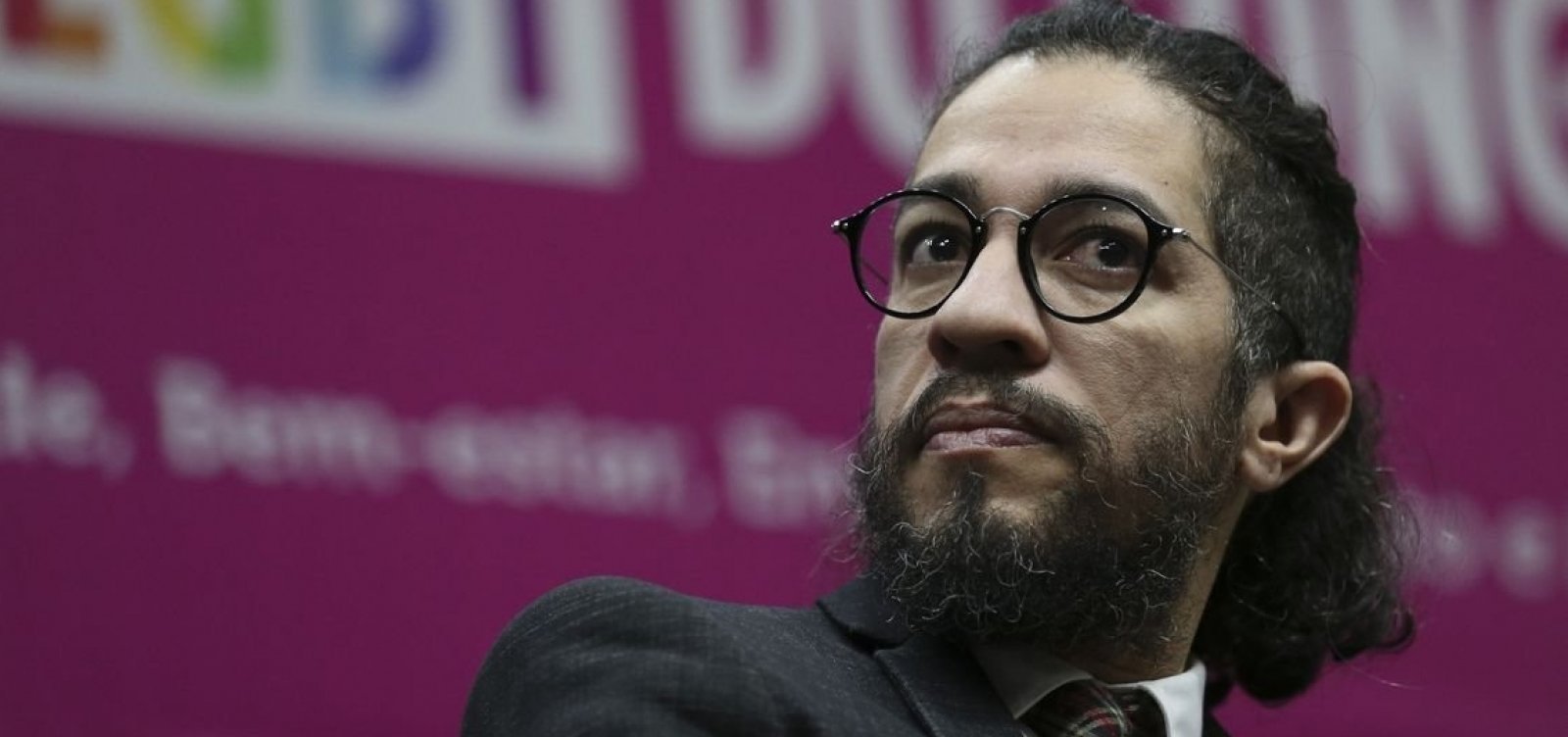 'Vou te matar com explosivos', 'Vamos sequestrar a sua mãe, estuprá-la', diziam ameaças a Jean Wyllys