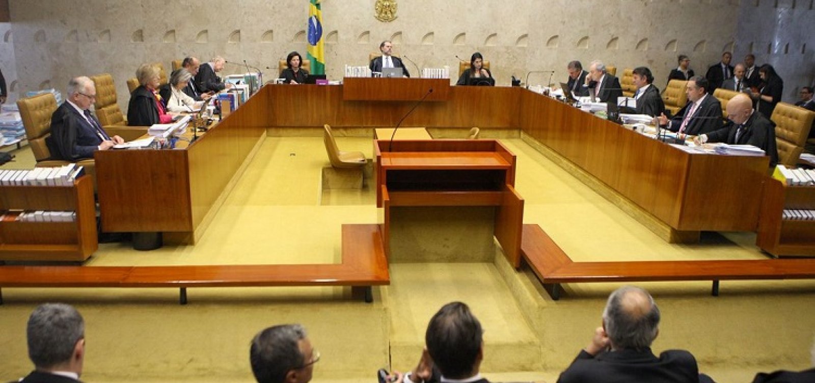 Com fim do recesso, STF analisará casos de Flávio Bolsonaro e Geddel
