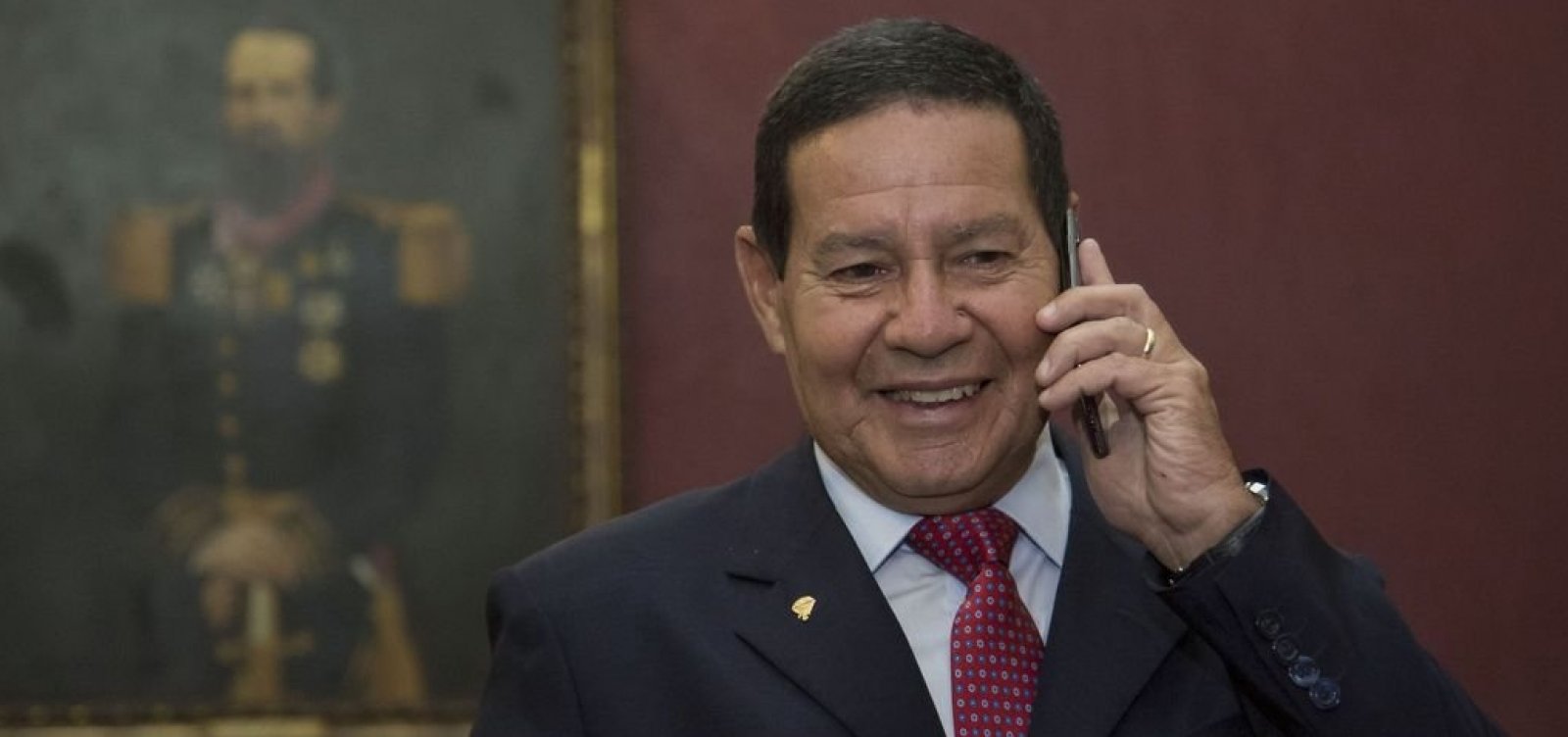 Mourão diz que as Forças Armadas venezuelanas decidirão o destino de Maduro
