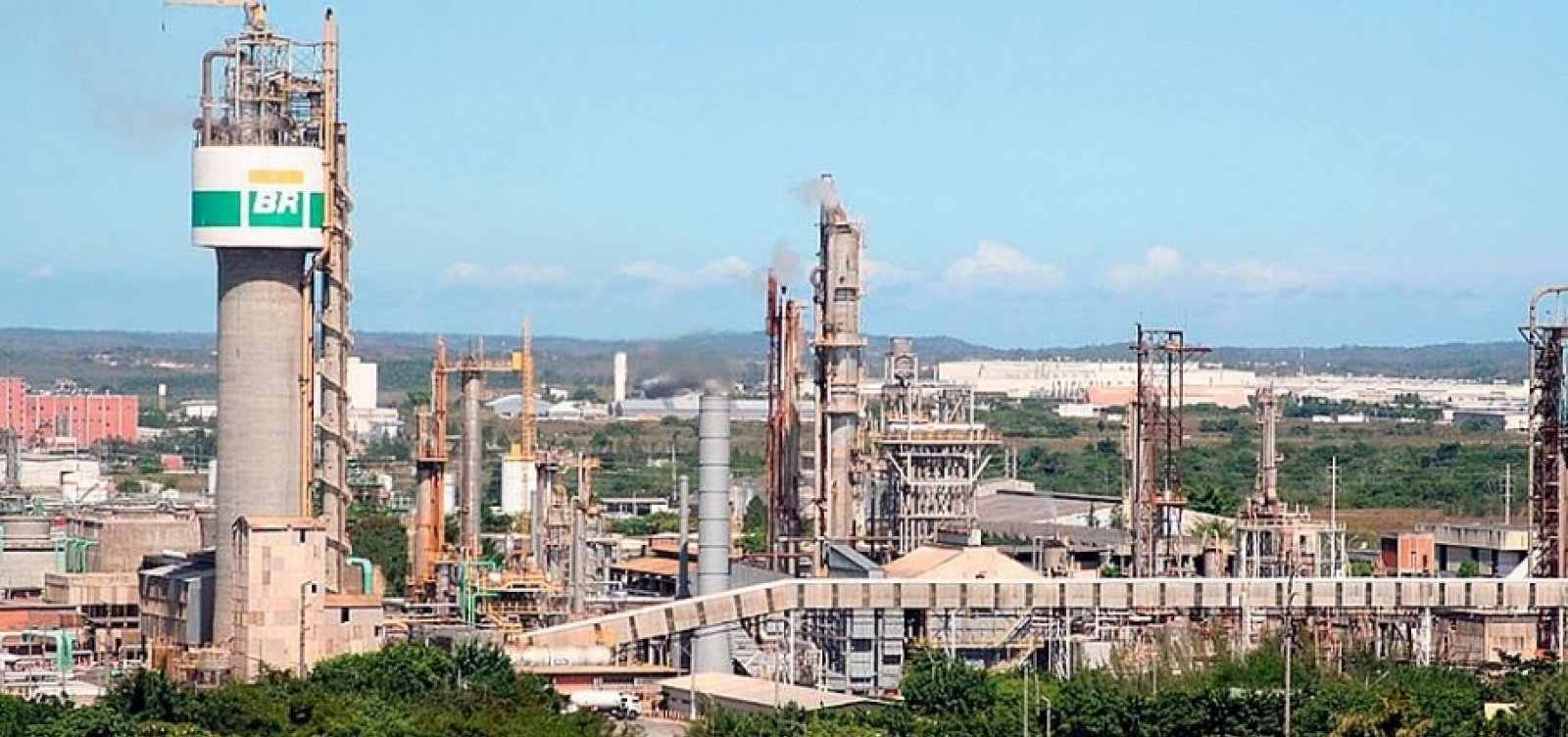 Justiça determina que Petrobras suspenda fechamento da Fafen em Camaçari