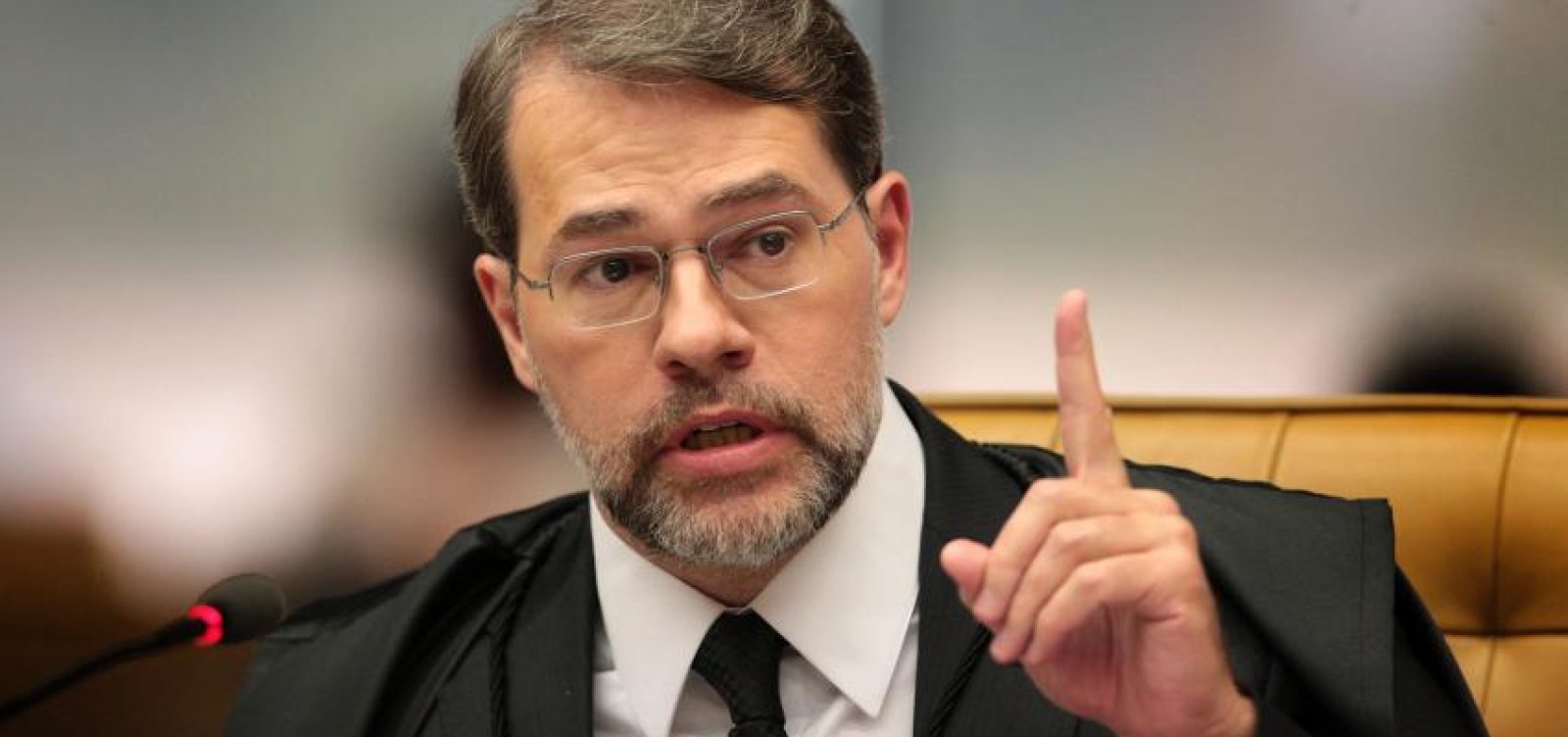 'O Brasil precisa encontrar um ponto de união em meio às diferenças', diz Toffoli em sessão solene