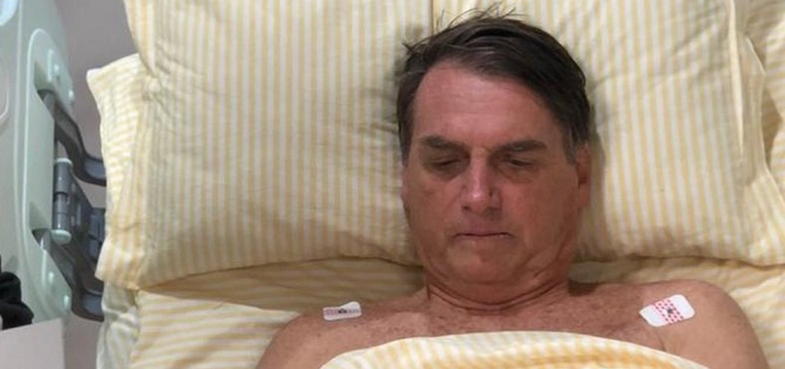 Bolsonaro é repreendido por médicos após realizar videoconferência com ministro