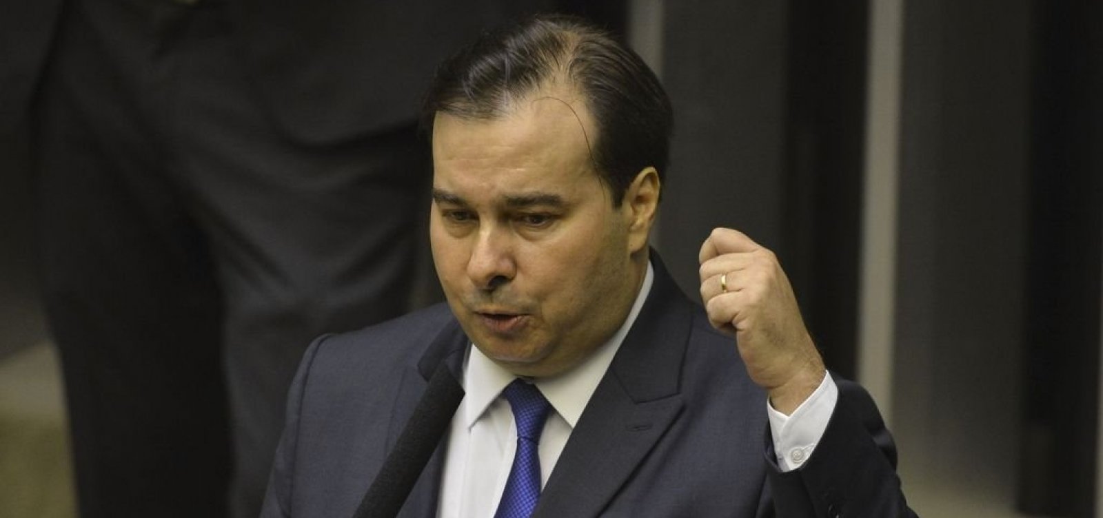 Maia quer endurecer regras de presença de deputados na Câmara