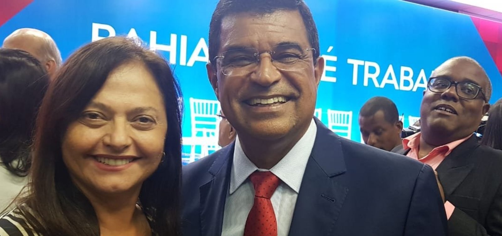 Davidson Magalhães cobra 'posição de destaque' para Isaac Carvalho no governo