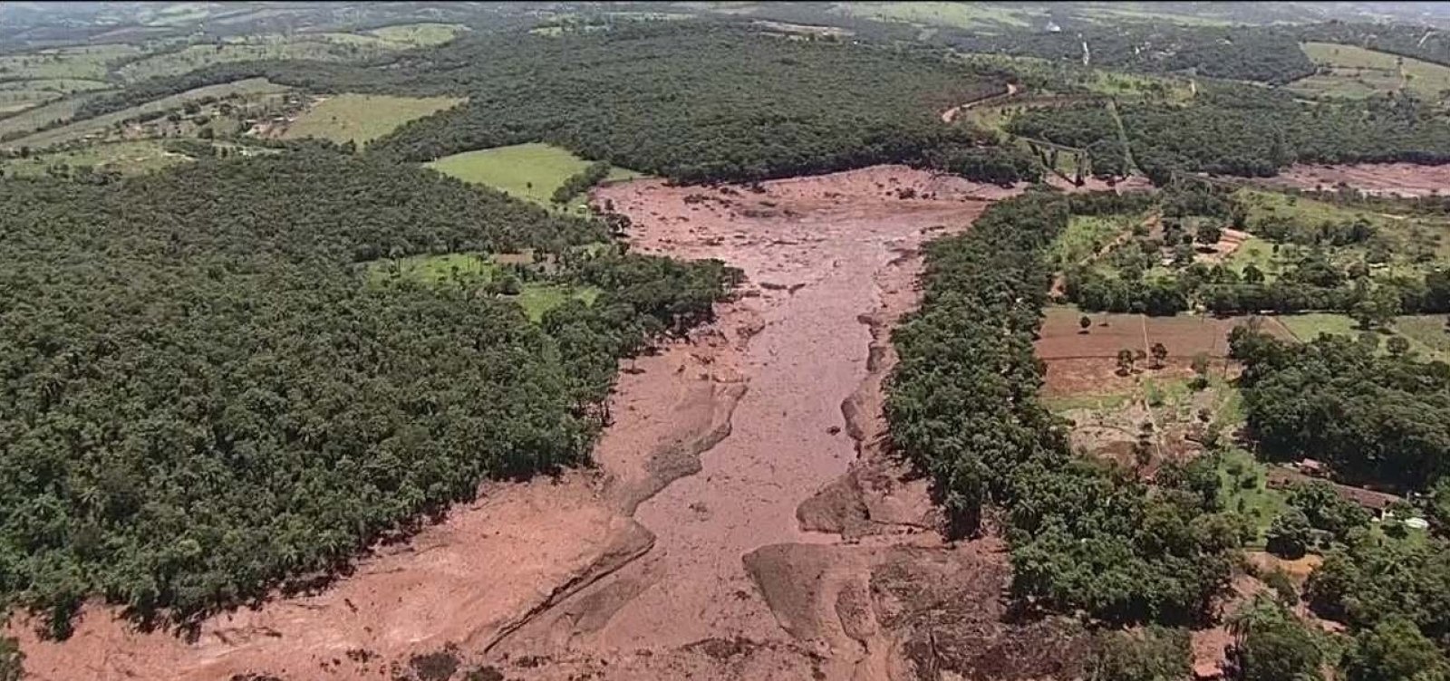 Número de mortes em Brumadinho sobe para 165