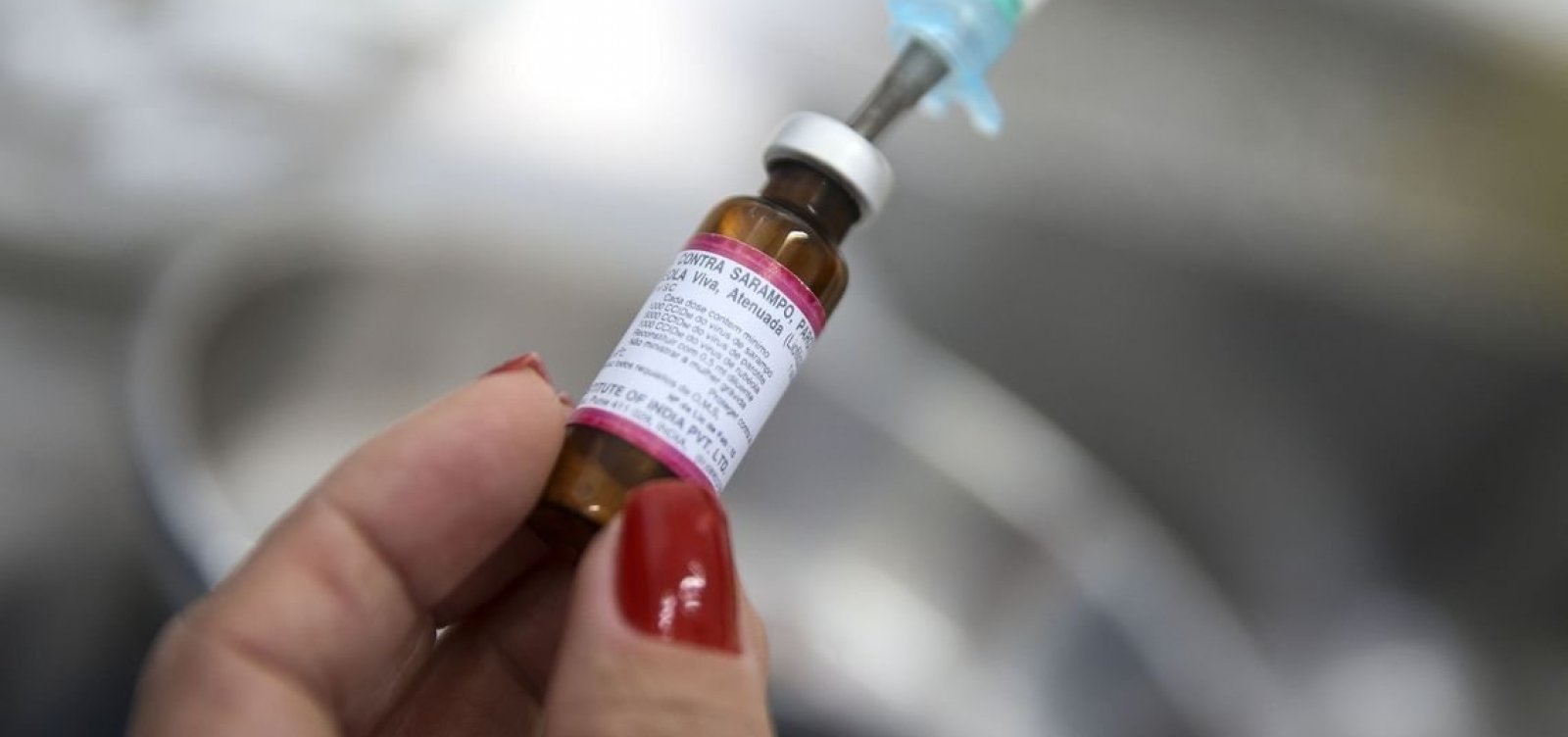 Com surto em três estados, Brasil pode perder selo de erradicação do sarampo