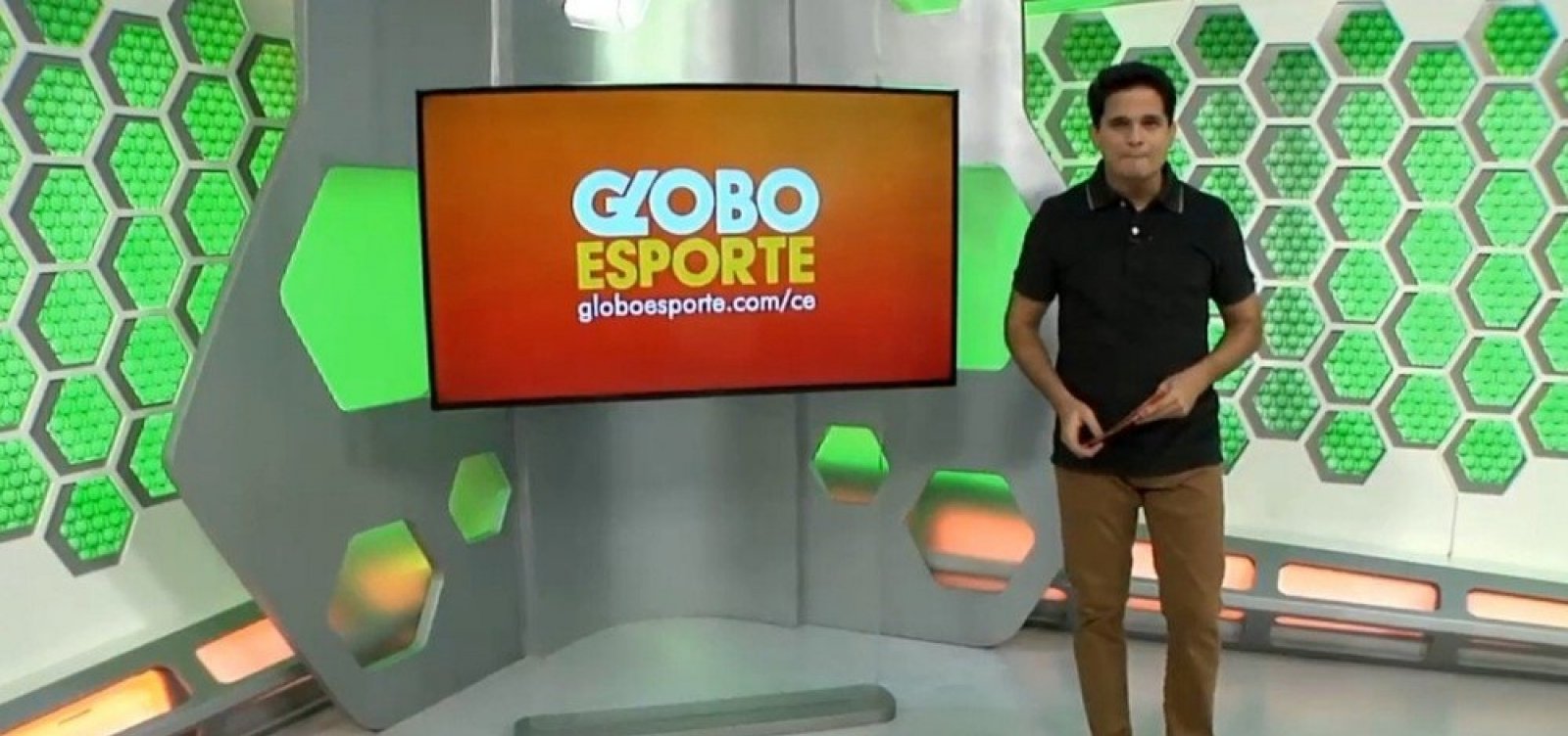 Apresentador do Globo Esporte no Ceará pede demissão ao vivo: 'Não abro mão  do respeito nem da dignidade' - Metro 1