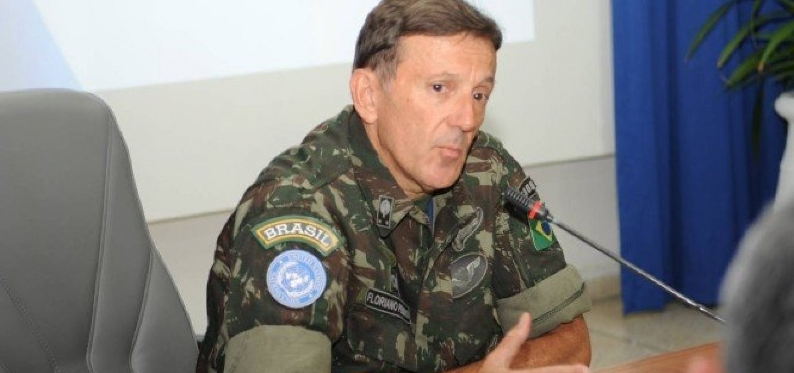 General Floriano Peixoto vai ocupar interinamente ministério de Bebianno