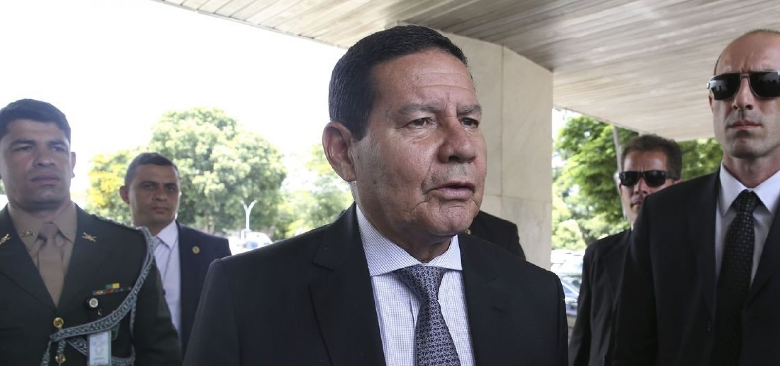 ‘De hoje não passa’, diz Mourão sobre  exoneração de Bebianno