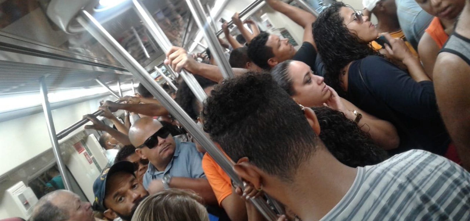 CCR diz que falha na linha 2 do metrô foi provocada por vandalismo
