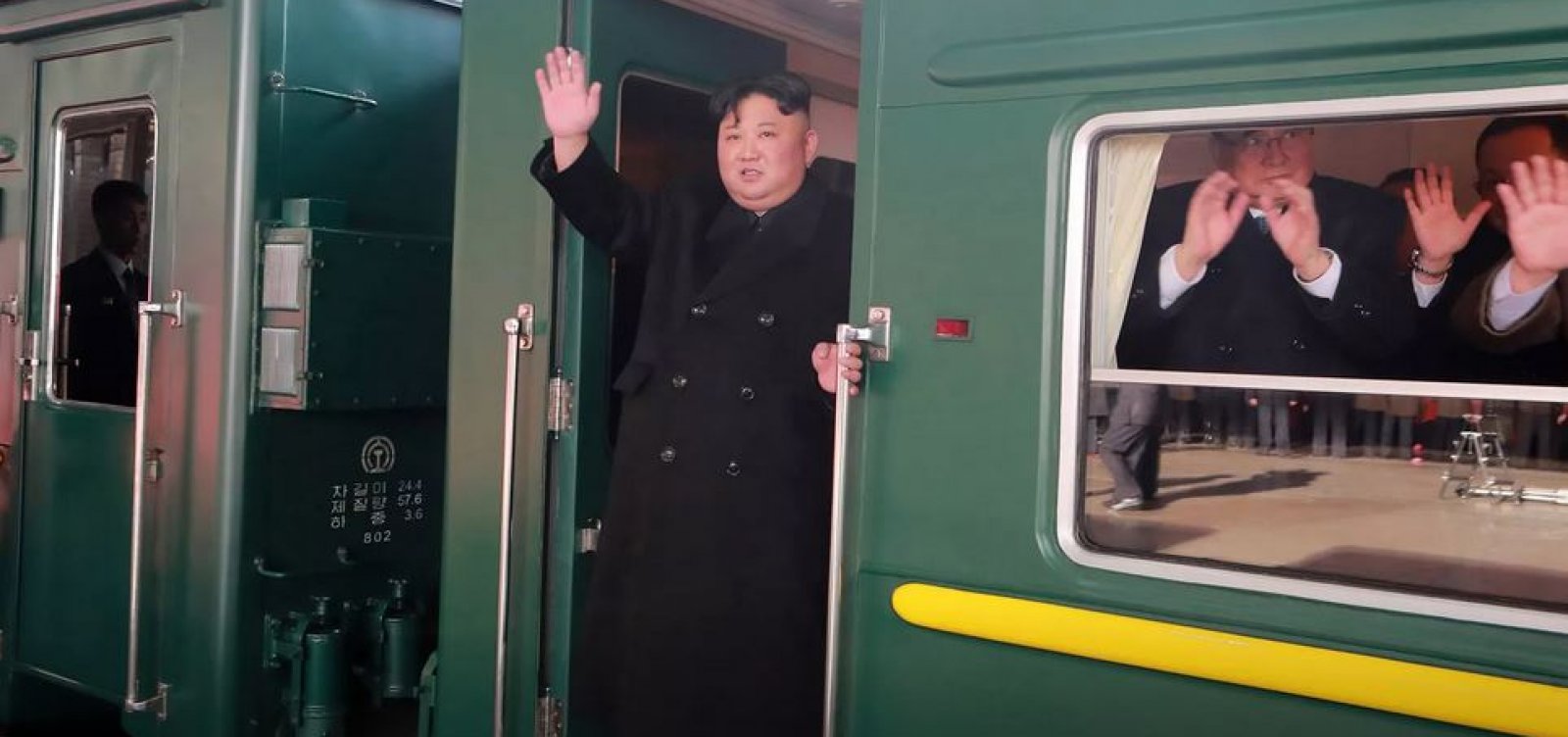 Kim Jong-un pega trem para encontro com Donald Trump no Vietnã