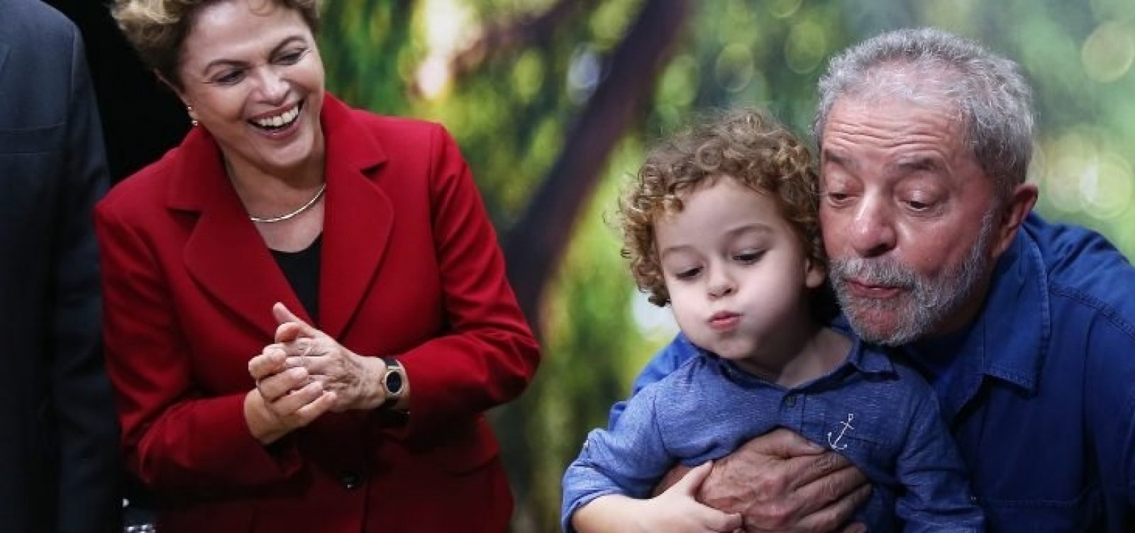 Neto do ex-presidente Lula morre, aos 7 anos, de meningite meningocócica