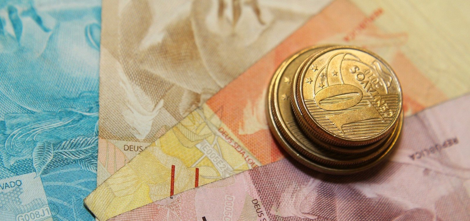 Inflação para famílias com renda mais baixa fica em 0,49% em fevereiro