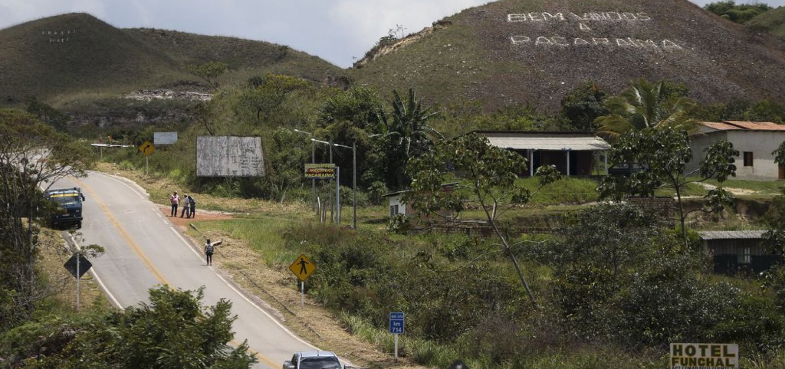 Fechamento de fronteira com a Venezuela paralisa comércio em Pacaraima