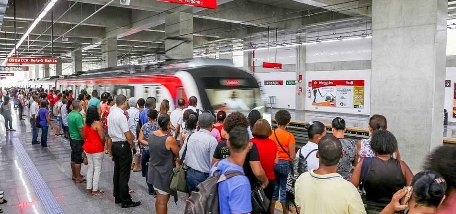 Metrô terá esquema especial de funcionamento para o Ba-Vi