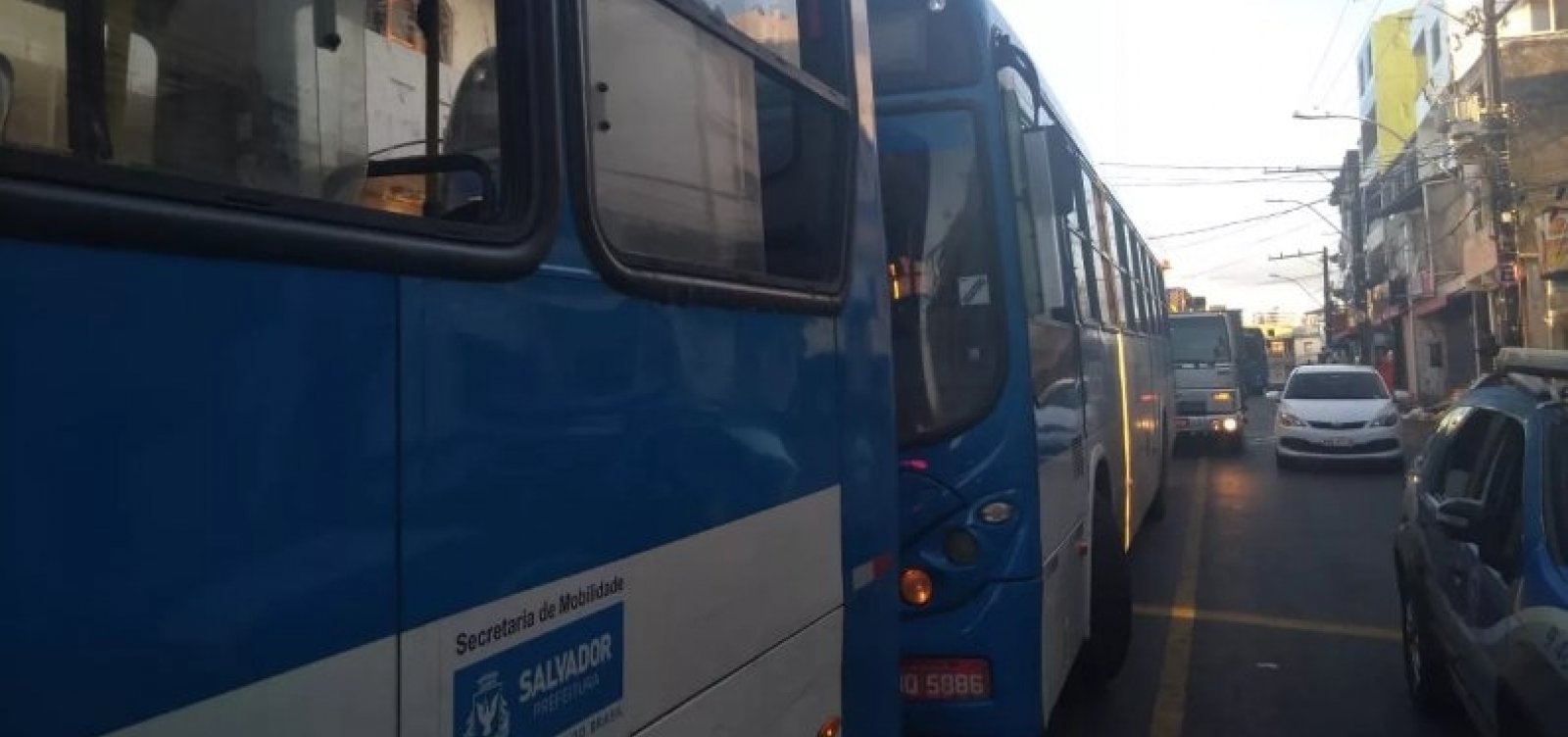 Após morte de suspeito, ônibus voltam a circular no bairro da Santa Cruz