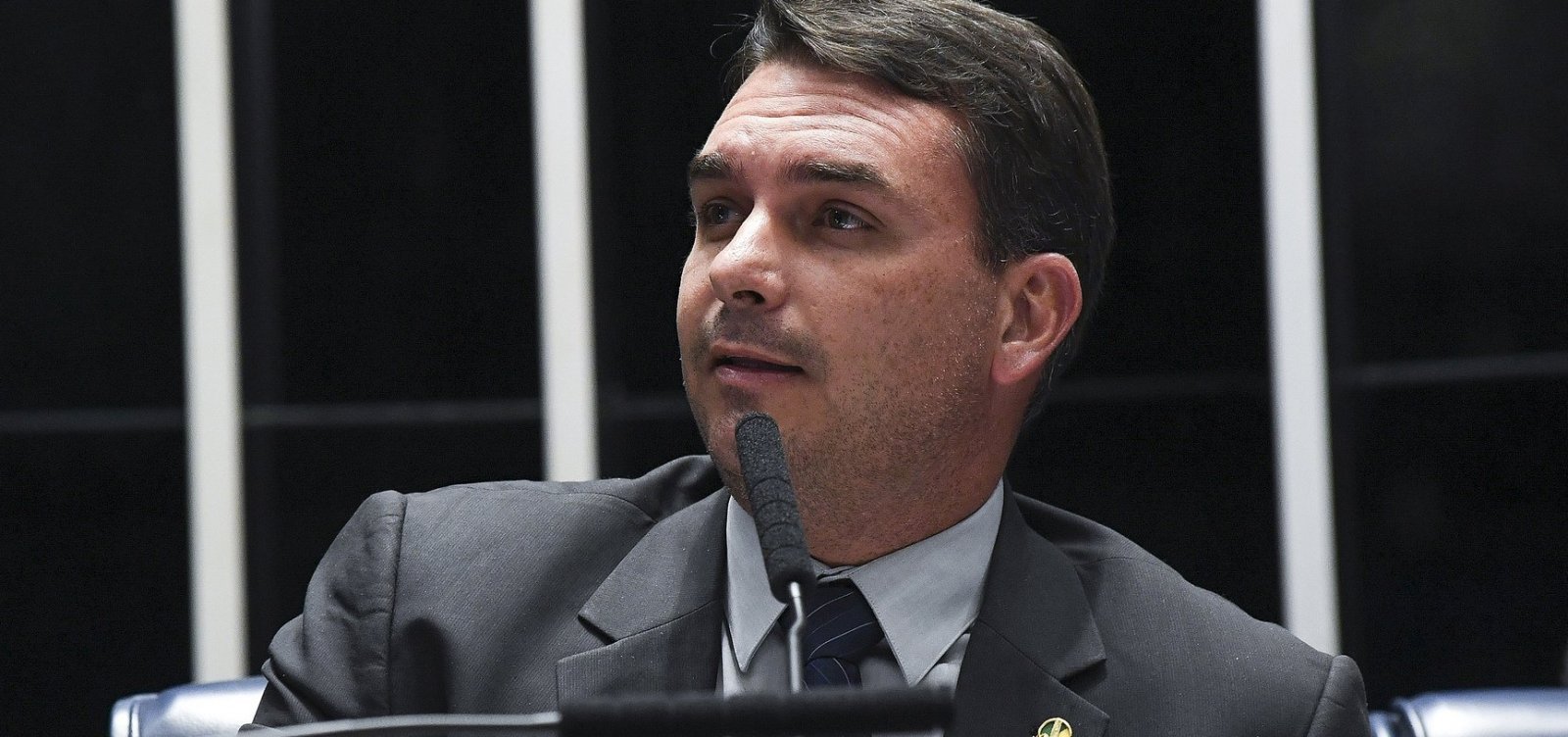 Flávio Bolsonaro faz aceno a Rodrigo Maia: 'É fundamental'