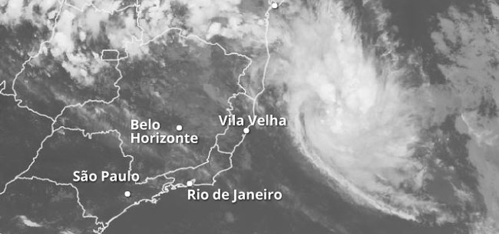 Com alerta de tempestade, aulas são suspensas no extremo sul da Bahia