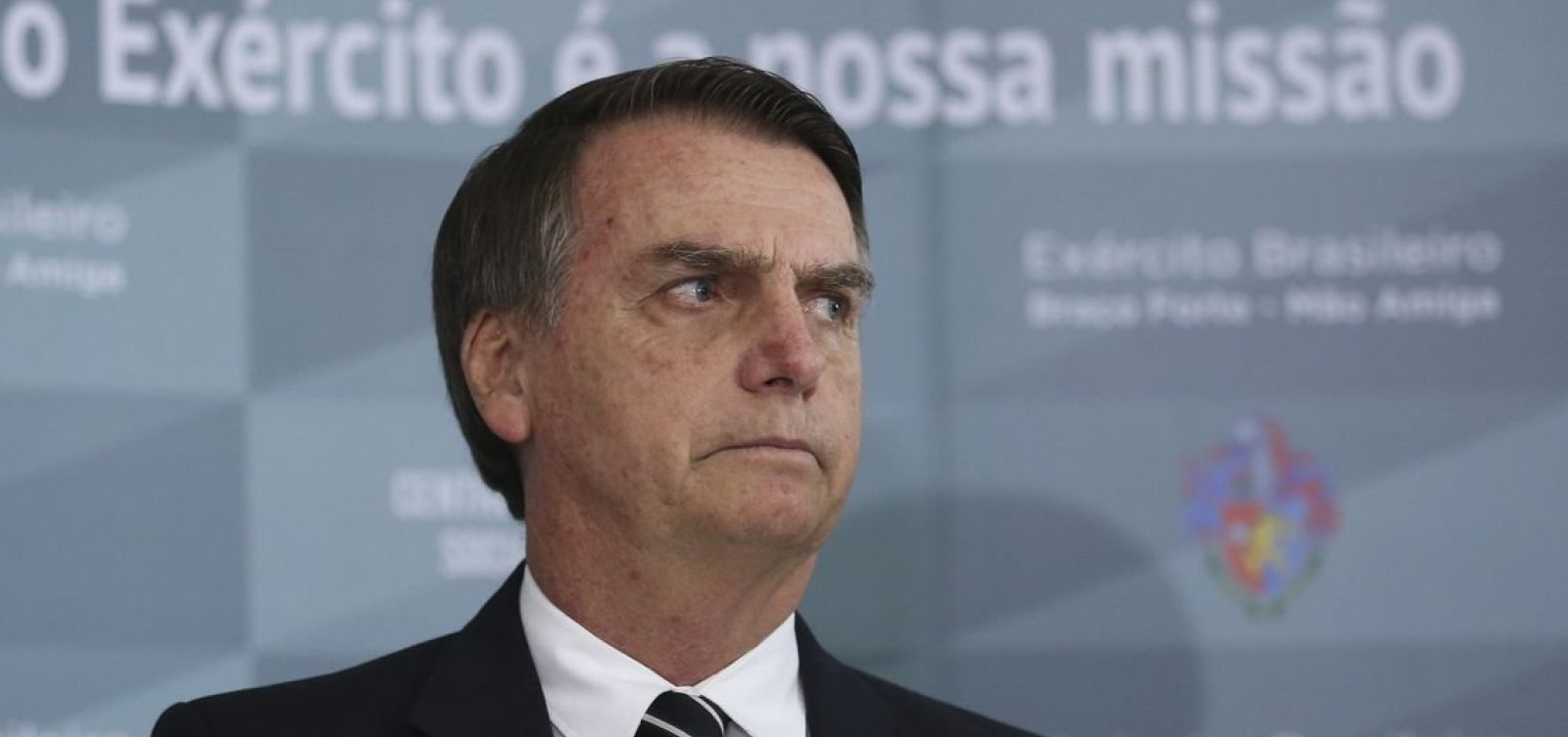 Bolsonaro estimula celebração do golpe de 1964, mas militares pedem cautela