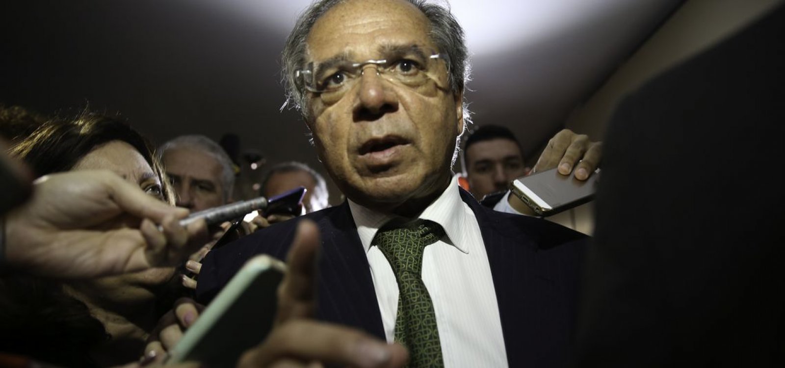Ministro Paulo Guedes desiste de ir à CCJ da Câmara