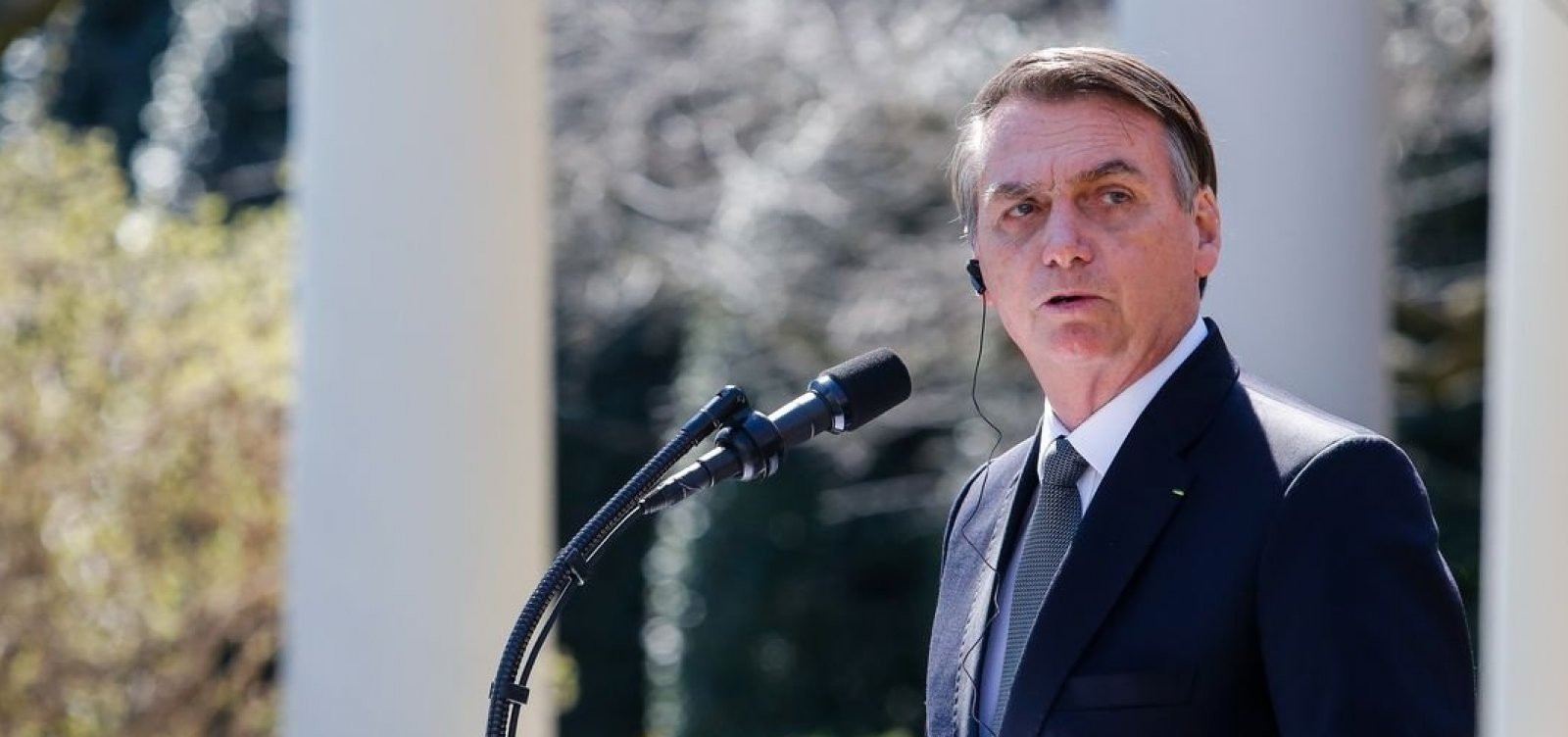 Bolsonaro diz que 'não houve ditadura' e que regime viveu 'probleminhas'