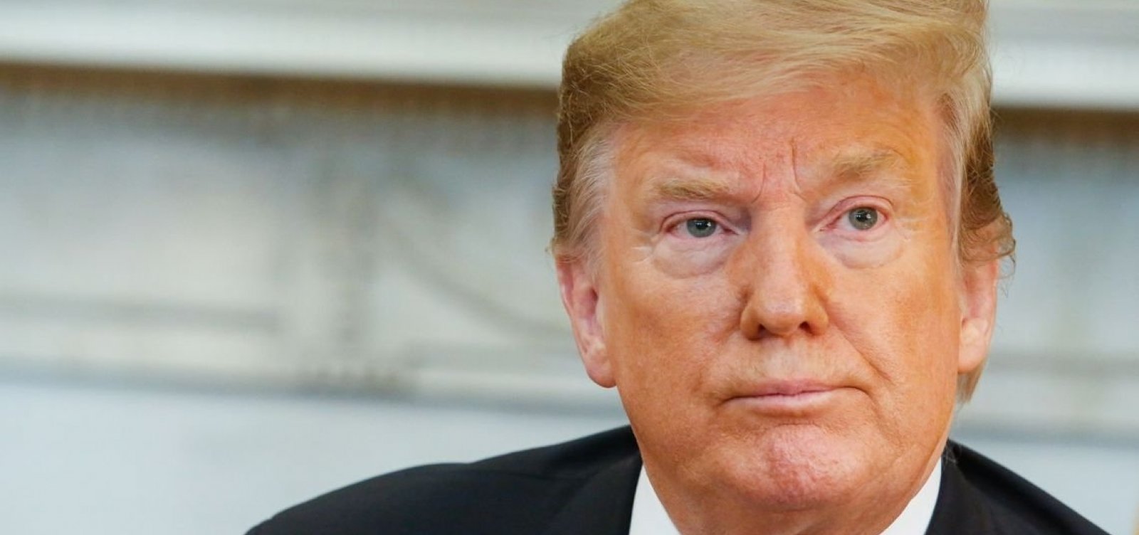 Trump ameaça fechar fronteira com México na próxima semana