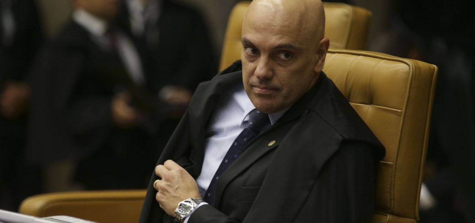 Ministro discute com PF após se negar a passar por detector de metais em aeroporto