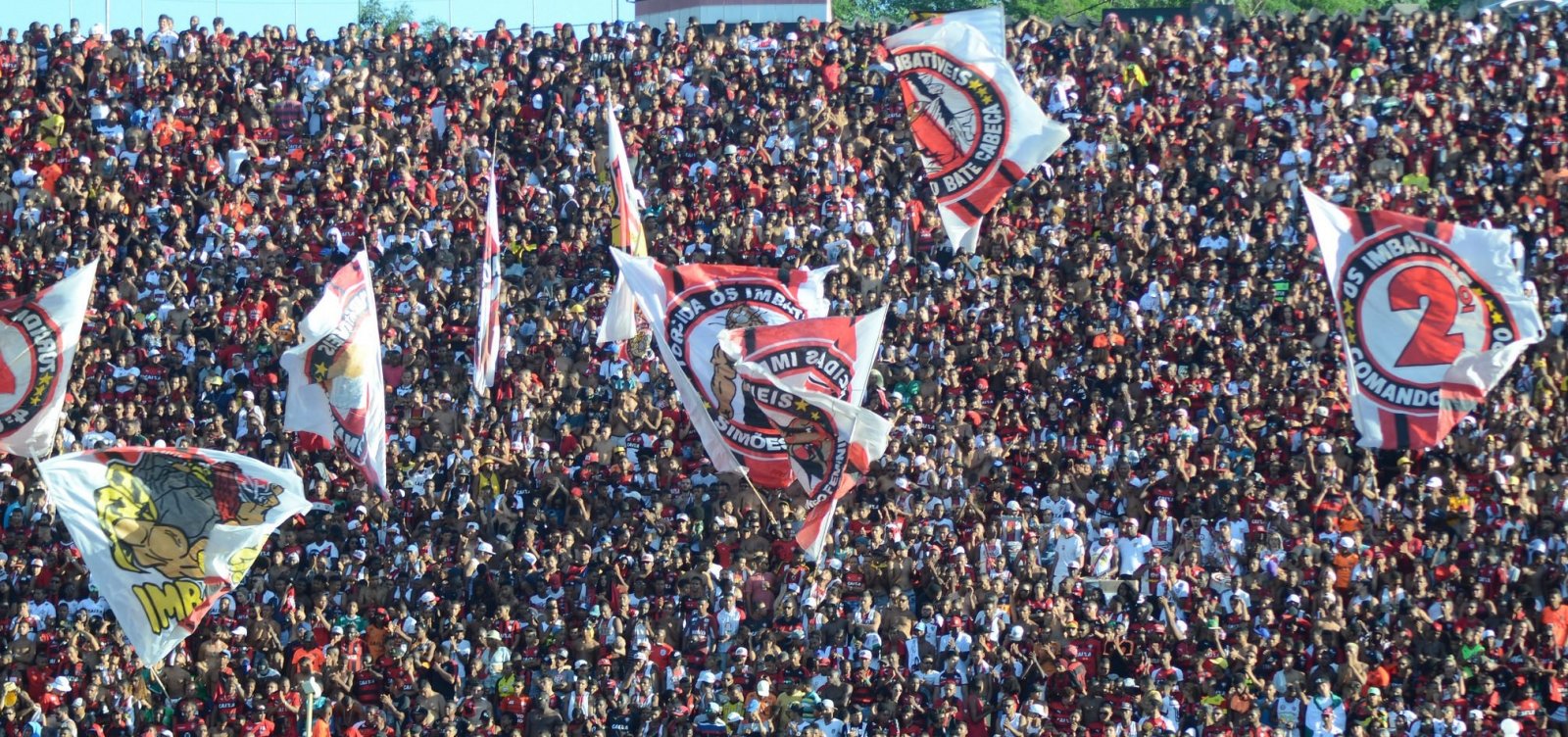 Vitória já tem três pré-candidatos à presidência do clube