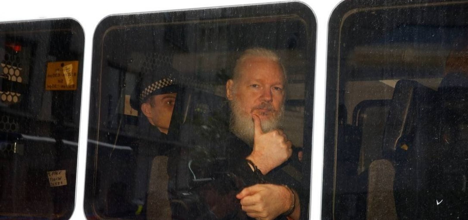 Fundador do WikiLeaks, Julian Assange é preso em Londres