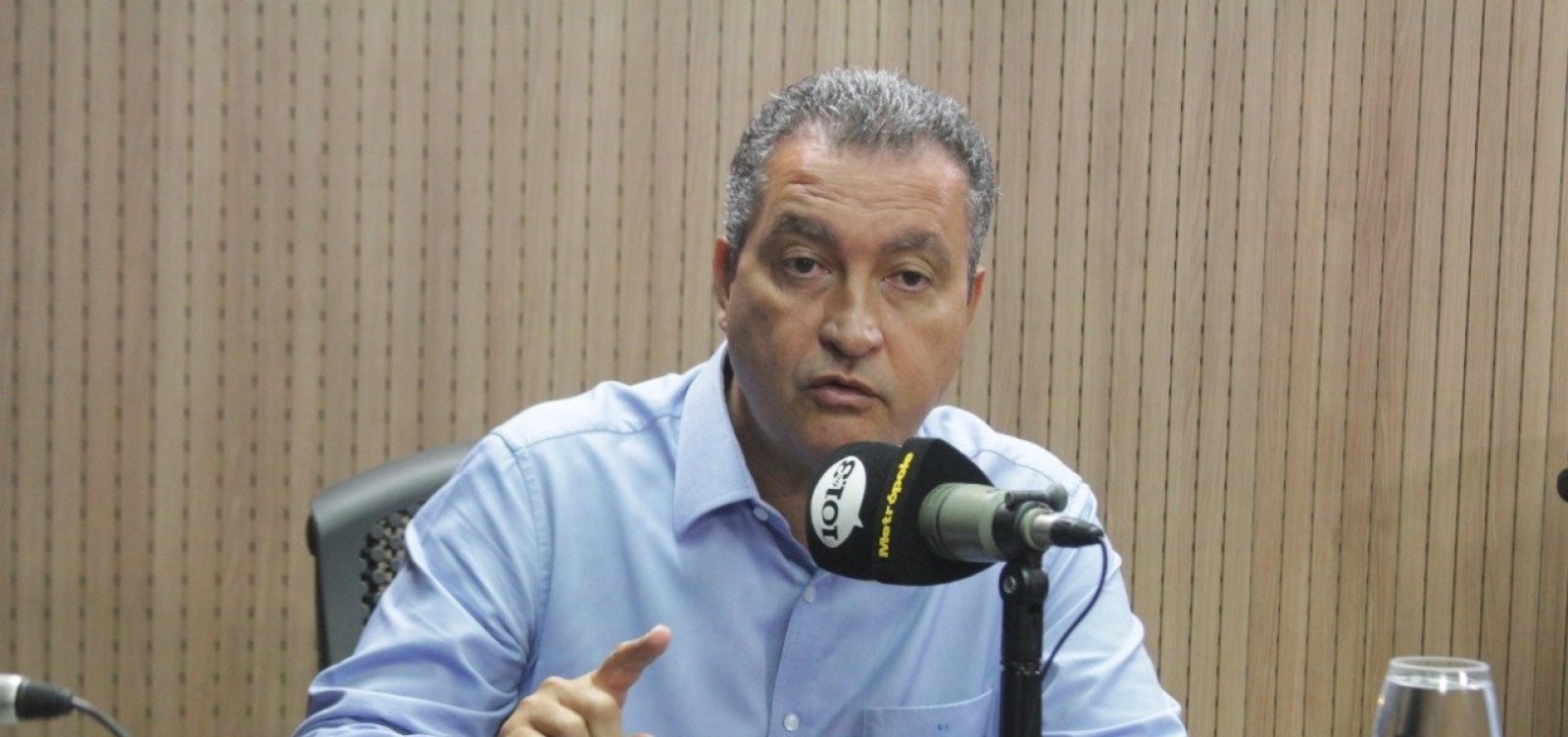 'Não vou cair na tentação de prometer coisas', diz Rui sobre dificuldade financeira