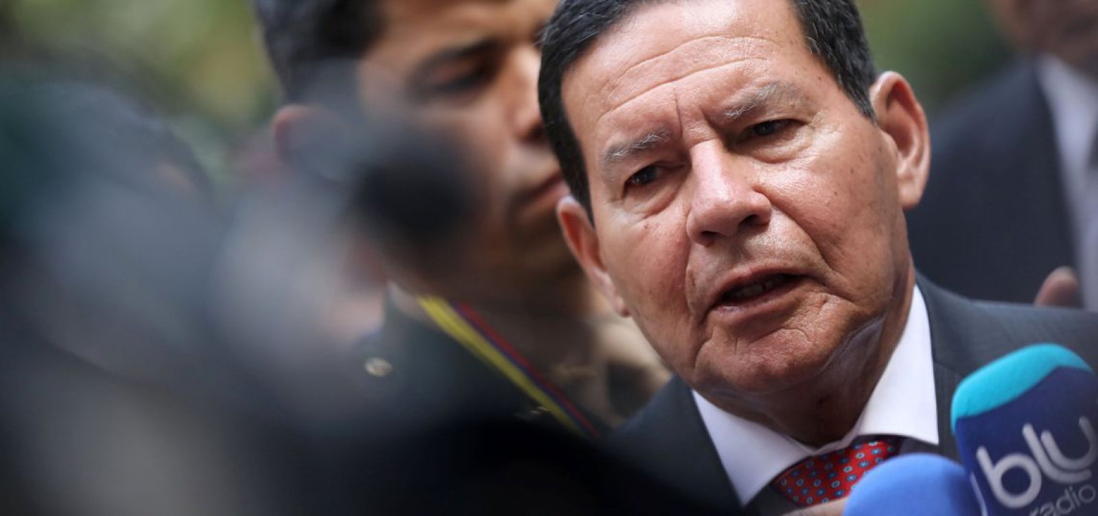 Marco Feliciano vai entrar com pedido de impeachment de Mourão