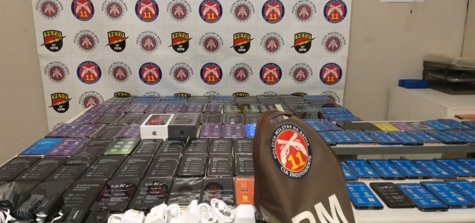 Polícia Militar apreende 257 celulares furtados na Barra