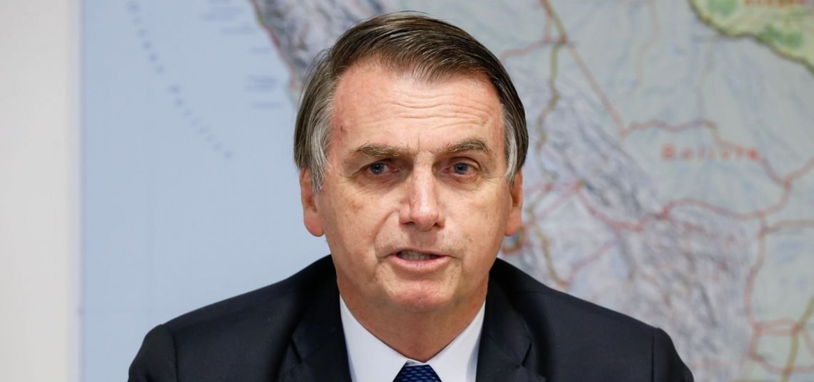 Deputados de centro analisam possibilidade de derrubar decretos de Bolsonaro