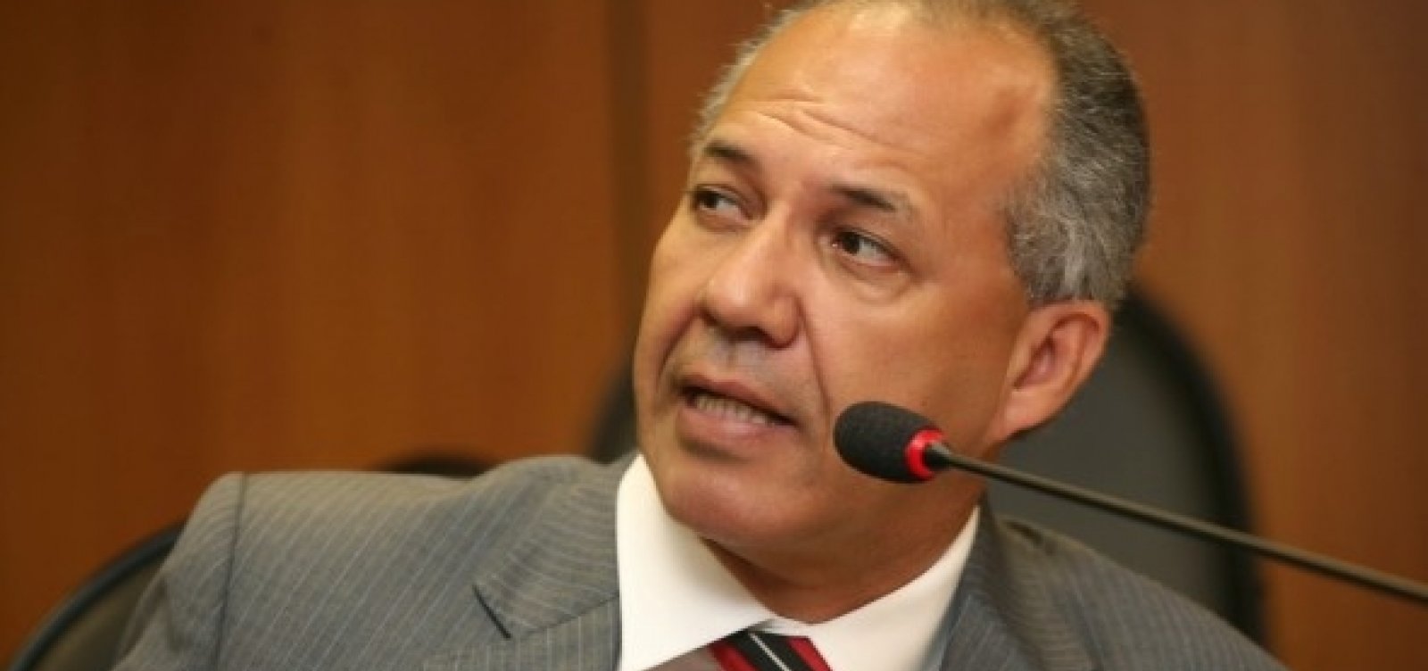 Carlos Geilson critica pré-candidatura de Zé Neto a prefeito de Feira